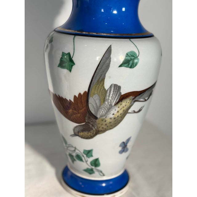 Paris Porcelain Vases with Naturalistic Decoration with Birds and Butterflies, 19th Century, Set of 2 For Sale - Image 9 of 17
