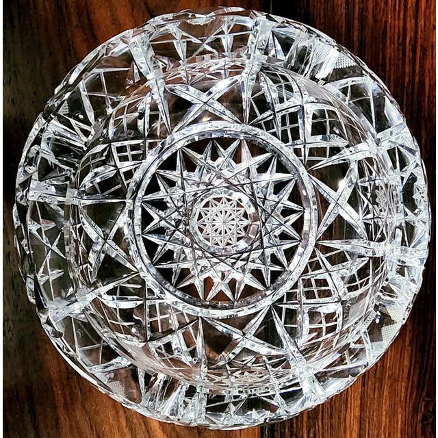 Beautiful Vintage Intricately Cut Fine Crystal Small Round Bowl. For Sale - Image 10 of 13