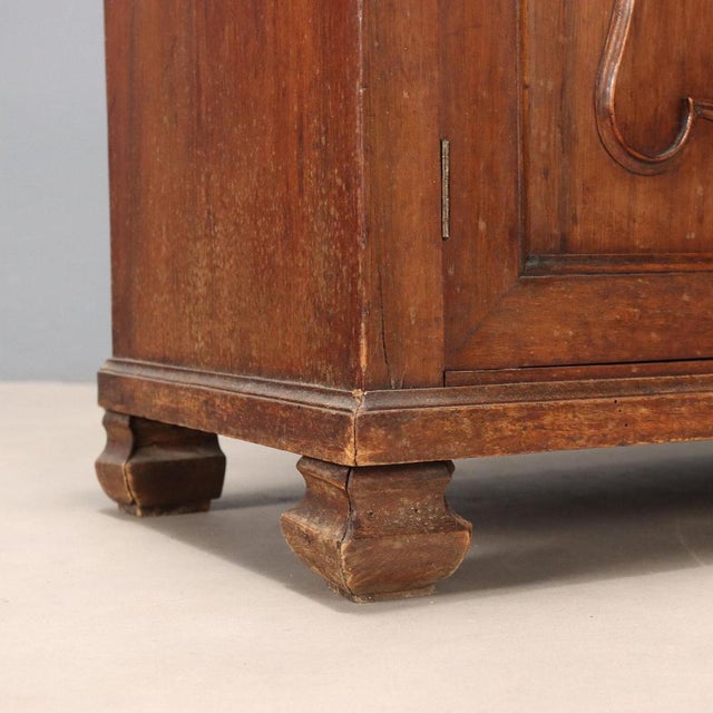 Antique Cupboard in Walnut Veneer, Italy, 20th Century For Sale - Image 10 of 14