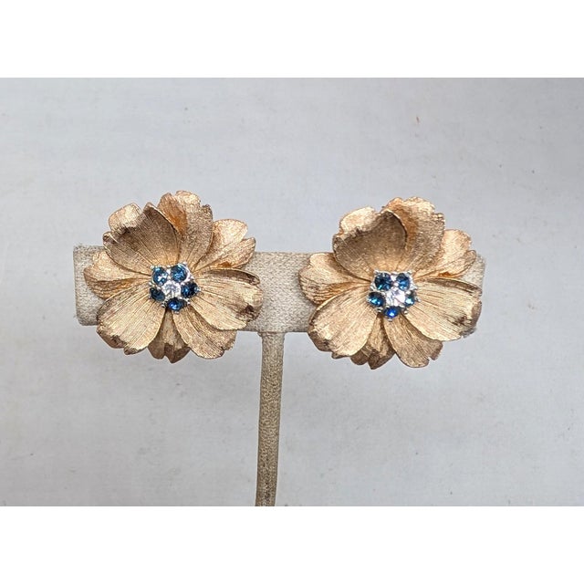 Boucher Vintage Signed Boucher Goldtone Faux-Sapphire Flower Clip Earrings- 2 Pieces For Sale - Image 4 of 7