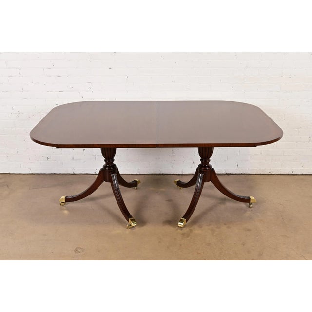 Wood Councill Furniture Georgian Banded Mahogany Double Pedestal Extension Dining Table, Newly Refinished For Sale - Image 7 of 14
