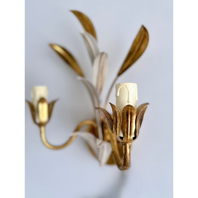 Gold Italian Gilt and White Tôle 2-Light Wall Sconce attributed to Masca, 1970s For Sale - Image 8 of 12