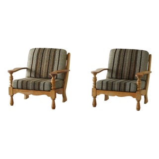 Mid-Century Modern Danish Oak Lounge Chairs by Henning Kjærnulf, 1950s, Set of 2 For Sale