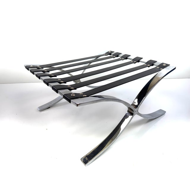 Mid-Century Modern Vintage Barcelona Style Ottoman in the Manner of Mies Van Der Rohe – Black Leather & Chrome For Sale - Image 3 of 10