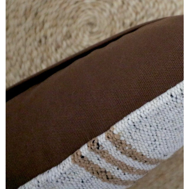 Zipper closure Insert Not Included Recommended Size: 14" x 26" Dimensions: 12.0ʺH × 0.5ʺD × 24.0ʺW Handmade Vintage Condition