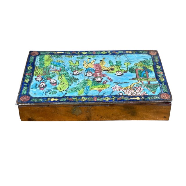 Vintage Chinoiserie Enamel Repousse on Brass Hinged Box For Sale In New York - Image 6 of 9