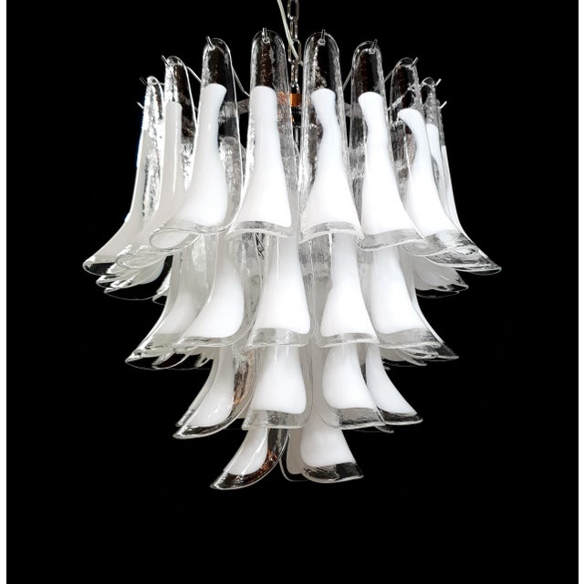 Glass Vintage Clear and Milky White Murano Glass and Crystal Petals Chandelier, Italy, 1981 For Sale - Image 7 of 14