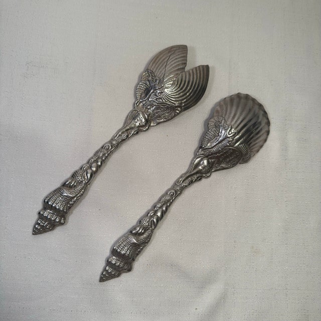 Hollywood Regency Vintage 1993 Arthur Court Marine Life Shell Salad Servers - Pair For Sale - Image 3 of 12