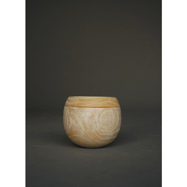 Lidded Vessel in Turned Elm Wood by Maria Van Kesteren, 1970s For Sale - Image 10 of 12