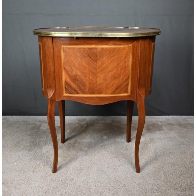 Small Transitional Mahogany Dressing Table, 1940 For Sale - Image 10 of 18