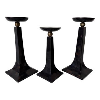 Vintage Maitland Smith–Style Tessellated Horn Veneer and Brass Candle Holders – Set of 3 For Sale