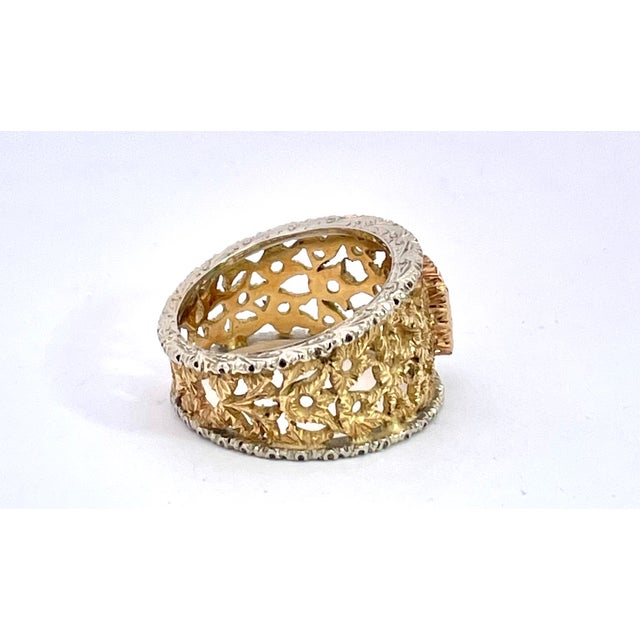 18k Renaissance Inspired Ring W/Emerald Center, Size 7.25 For Sale - Image 11 of 11