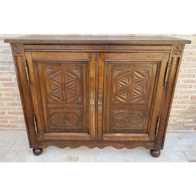 19th Century French Walnut 2-Door Buffet with Round Legs For Sale - Image 10 of 16