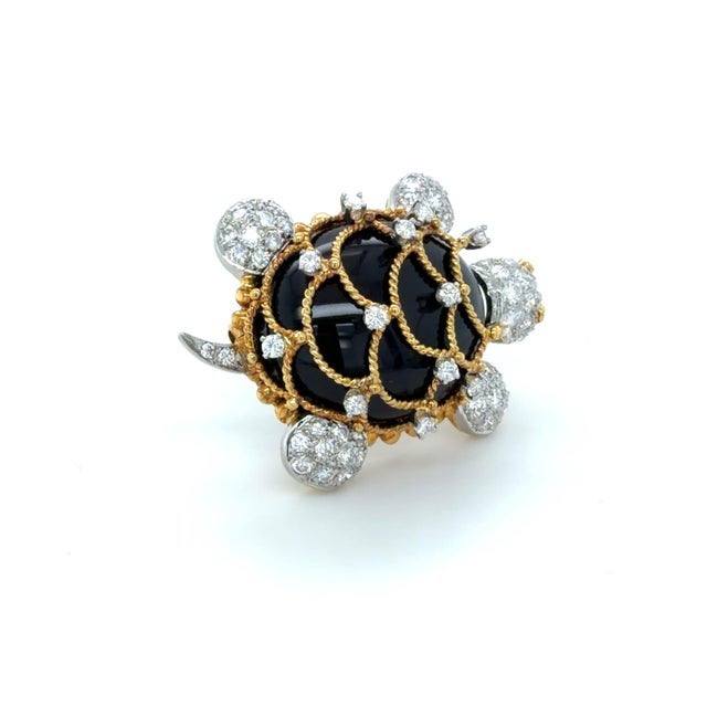1960s Vintage Hammerman Brothers Diamond and Onyx Turtle Brooch, 18k Gold and Platinum For Sale - Image 5 of 8