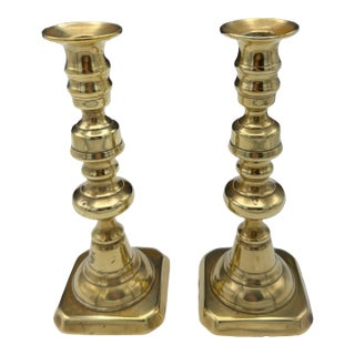 Pair of Vintage English Brass Candlesticks For Sale