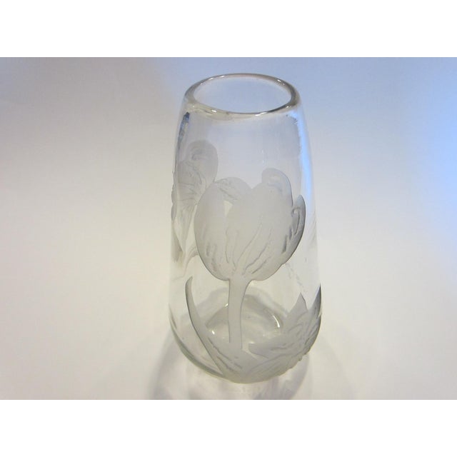 Early 19th Century Pair of Early 19th Century Etched Tulips Cameo Glass Vases Signed Legras France For Sale - Image 5 of 17