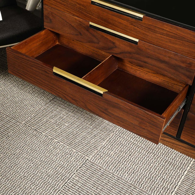 1950s Important Mid-Century Vladimir Kagan Rosewood Chest of Drawers W/ Brass Hardware For Sale In New York - Image 6 of 11