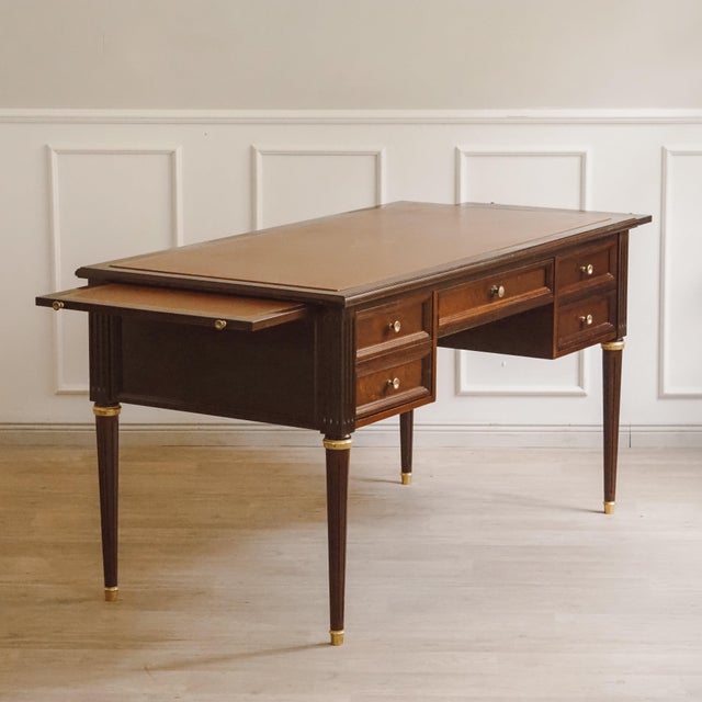 Louis XVI Style Desk in Mahogany with Leather To For Sale - Image 12 of 17