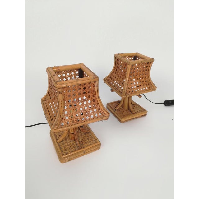 Mid-Century Bedside Table Lamps in Rattan and Wicker Cane Webbing, Italy, 1960s, Set of 2 For Sale - Image 4 of 18