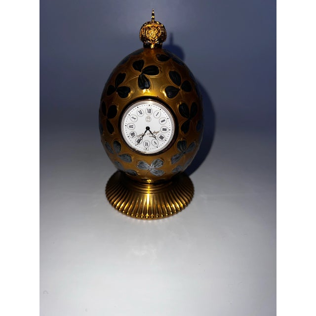 Gold 1900s Theo Faberge Clover Egg Table Clock For Sale - Image 8 of 12