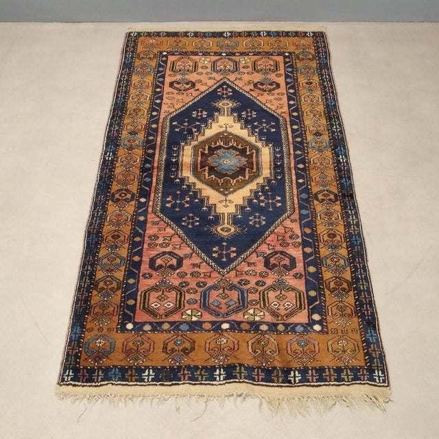 Middle Eastern Malayer Rug in Wool For Sale - Image 3 of 8