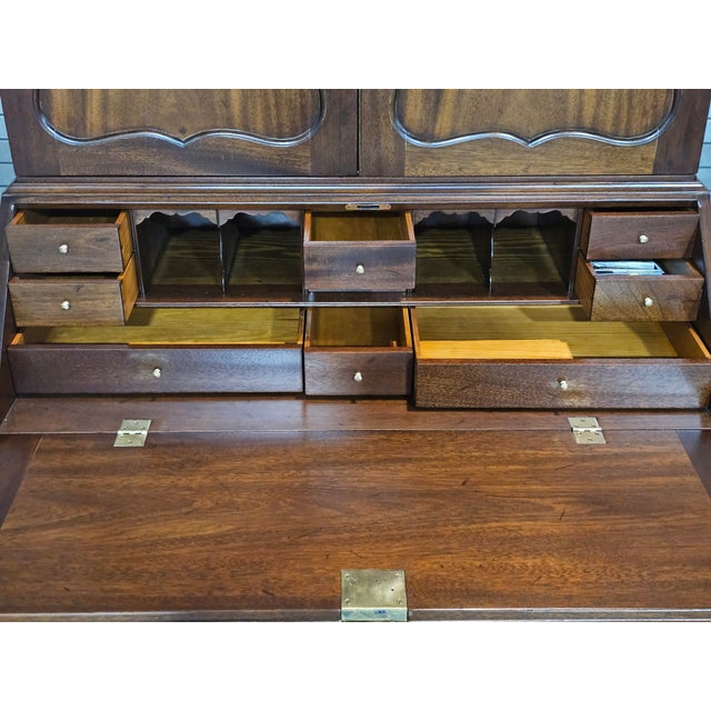 Kittinger Colonial Williamsburg Mahogany Slant Front Desk With Bookcase Cw-1 For Sale - Image 11 of 15