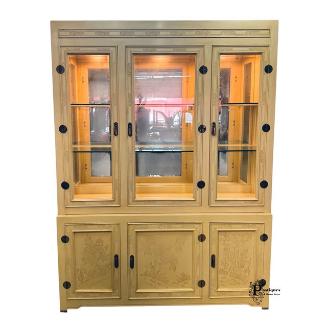 Vintage Bernhardt Shibui Collection Chinoiserie Style Ivory Display / China Cabinet For Sale - Image 11 of 11