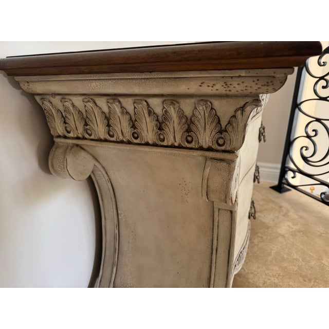French Style Carved Accent Chest – Elegant Statement Piece Beautiful carved accent chest with a classic French-inspired...