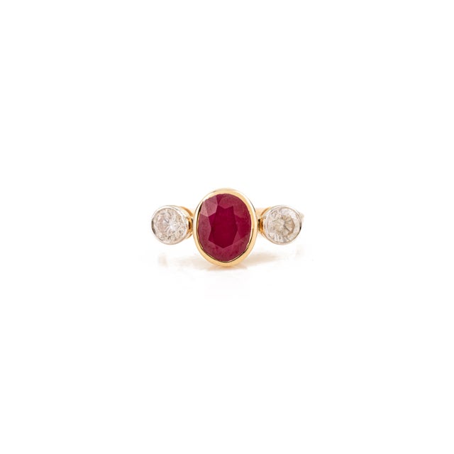 Impressionist 2.83 Ct Mozambique Oval Ruby & Diamond Three Stone Ring in 14k Yellow Gold Size 6.5 For Sale - Image 3 of 14