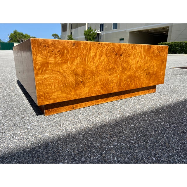 Contemporary 1970s Milo Baughman Style Olive Wood Cube Base Dining Table For Sale - Image 3 of 9