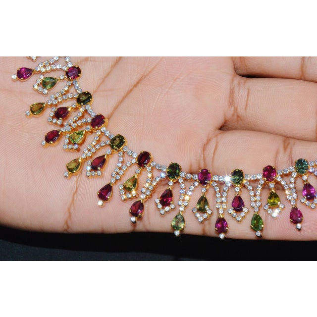 Certified Natural 26.2CTS VS G Diamond Tourmaline 18K Solid Gold Cocktail Necklace For Sale - Image 4 of 13