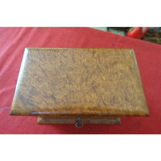 Art Deco Couture Jewelry Box with Magnifying Glass, 1930s For Sale - Image 4 of 6