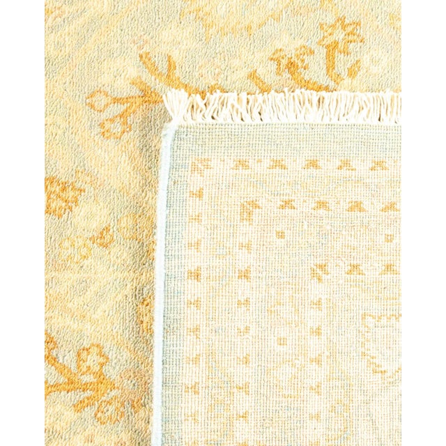 1990s Vintage Traditional Hand Knotted Wool Area Rug, Ivory - 6'2" X 9'7" For Sale - Image 5 of 9