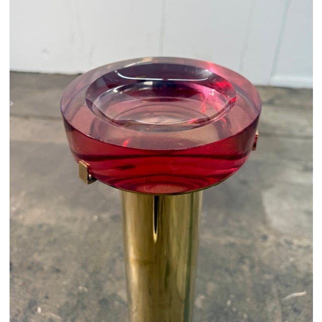 1970s Italian Mid-Century Brass and Red Lucite Pedestal Ashtray, 1970s For Sale - Image 5 of 7