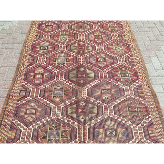 Traditional 1960s Vintage Embroidered Kilim Rug -60"x97" For Sale - Image 3 of 13