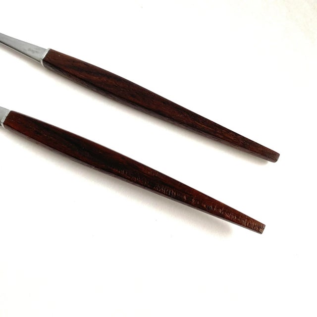 1960s Mid Century Modern 1960s Vintage Rosewood Salad Server Tongs For Sale - Image 5 of 11