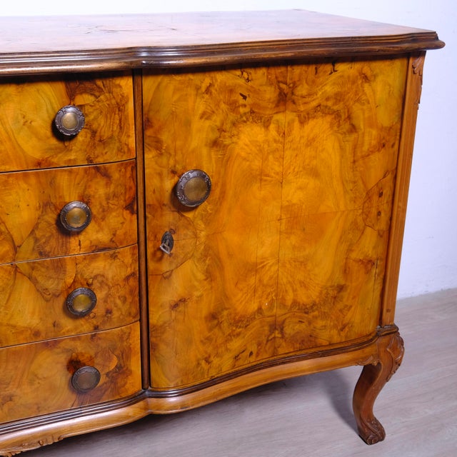 Brown Chippendale Sideboard with 2 Doors 4 Drawers & Illuminated and Mirrored Bar Compartment, 1970s For Sale - Image 8 of 18