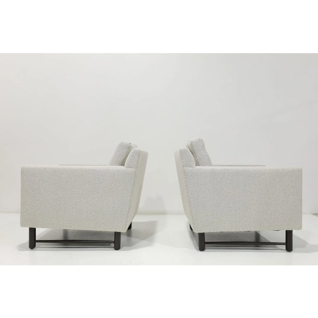 Mid-Century Modern Edward Wormley for Dunbar Lounge Chairs in Holly Hunt Boucle - Set of 2 For Sale - Image 3 of 12