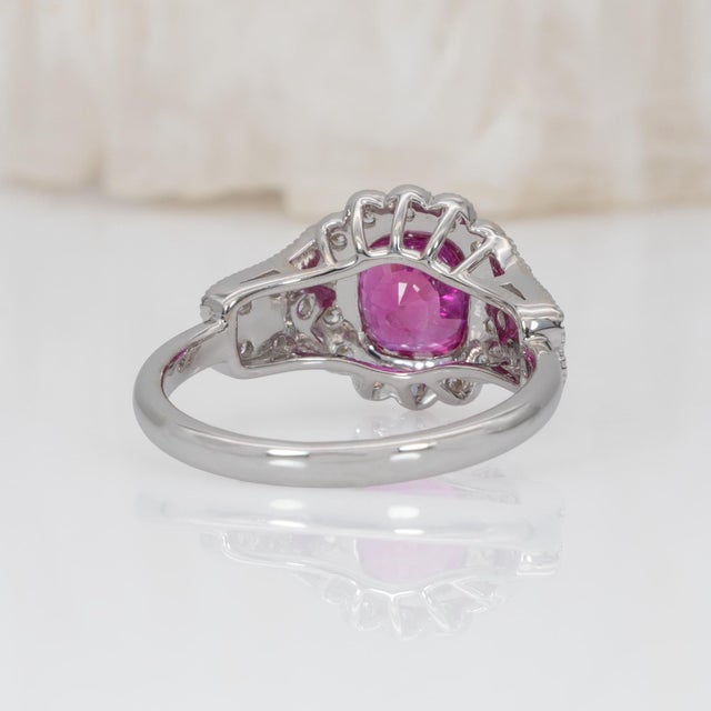 2ct Hot Pink Sapphire Ring With Natural Diamonds Accents: Solid 14k Gold, Oval, Size 6.75 For Sale In Columbus - Image 6 of 7