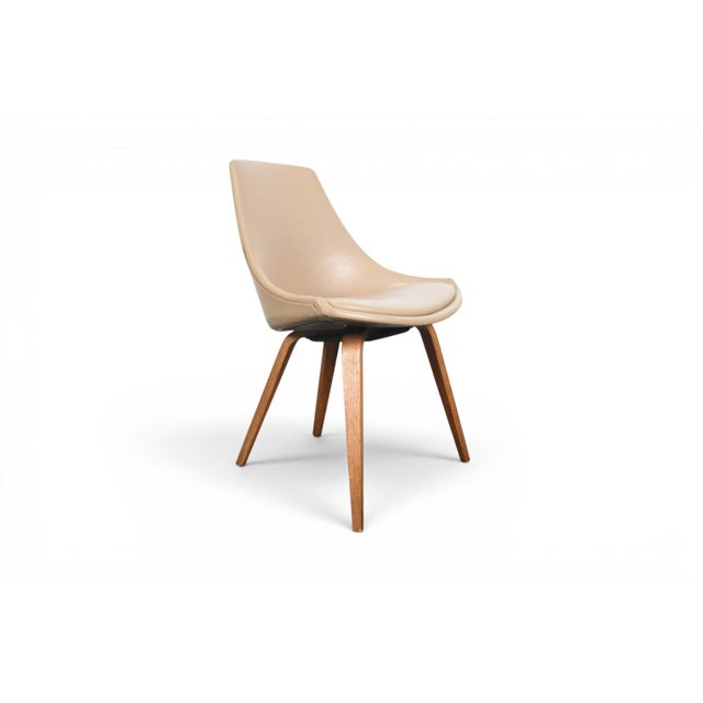 Wood Set of Eight Mid 20th Century Bentwood Dining Chairs in Walnut For Sale - Image 7 of 9