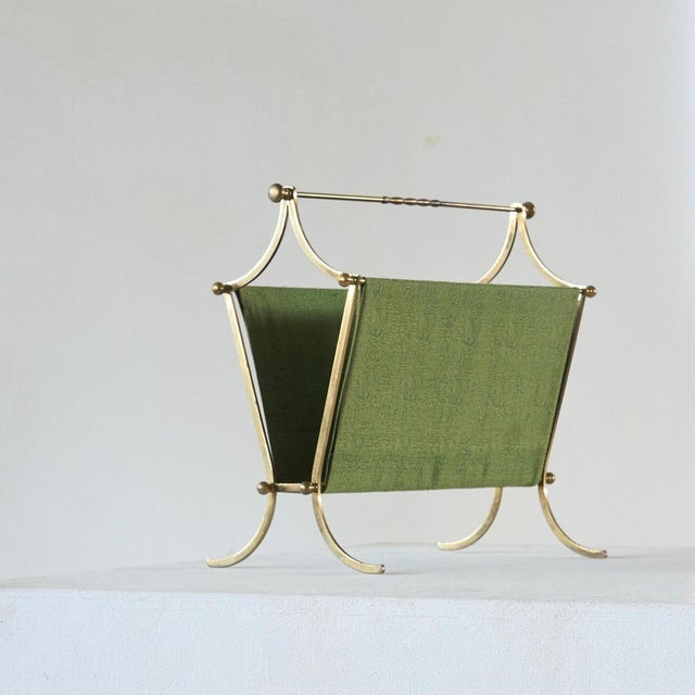 Mid-Century Modern Magazine Rack in Patinated Brass and Green Fabric, 1940s For Sale - Image 4 of 9