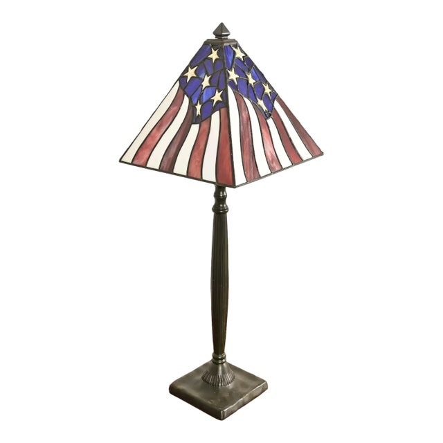 Arts & Crafts Table Lamp With American Flag Stained Glass Shade For Sale