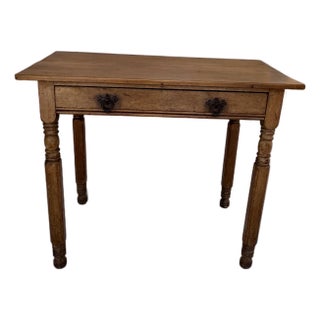 19th Century English Pine Side Table For Sale