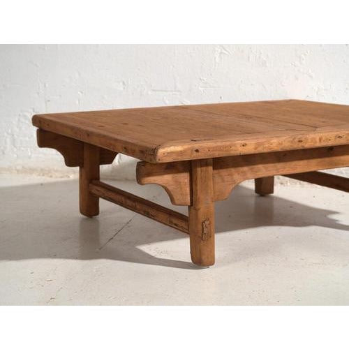 Low Antique Chinese Qing Dynasty Kang Table in Pine For Sale - Image 5 of 10