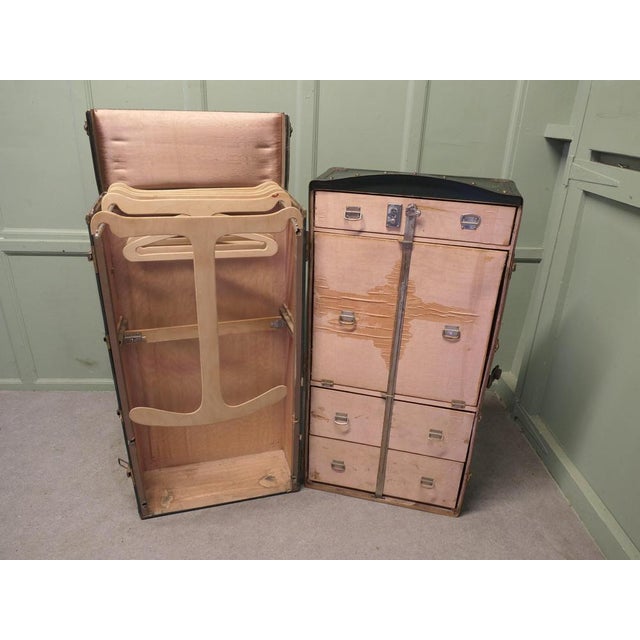 French Fitted Steamer Trunk, 1900 For Sale - Image 6 of 7