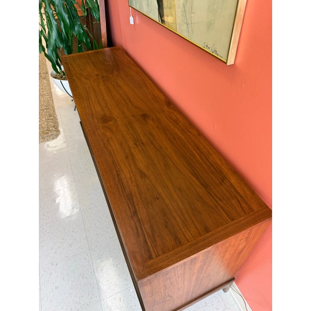 Mid Century Modern Walnut 9 Drawer by Lane Furniture From Their Rhythm Line For Sale - Image 9 of 12
