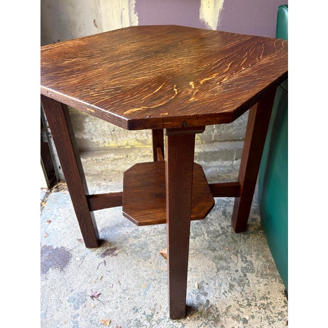 1910s L..& J. G. Stickley Clipped Corner Mission Oak Lamp Table - Attributed For Sale In San Francisco - Image 6 of 10