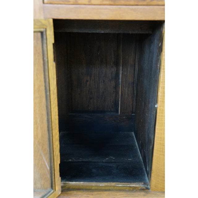 Antique American Victorian Quartersawn Oak 2 Drawer Console Cabinet Cupboard 31" For Sale - Image 6 of 17