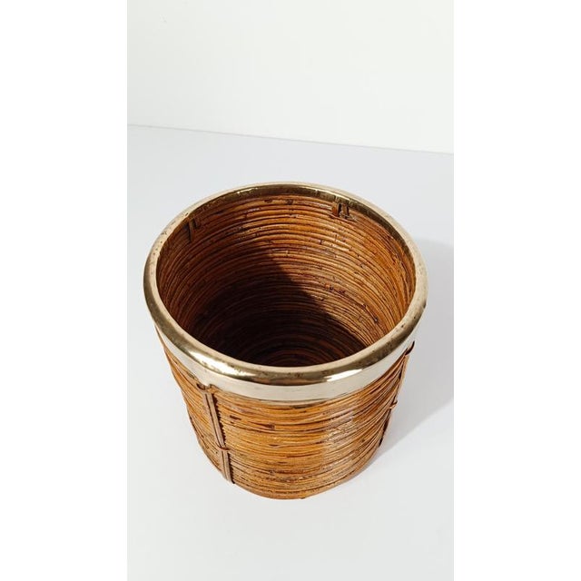 Italian Cachepot Basket in Hand-Woven Pencil Reed Rattan and Brass, 1970s For Sale - Image 18 of 18