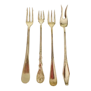Vintage Mismatched Silverplate Oyster Forks- Set of 4